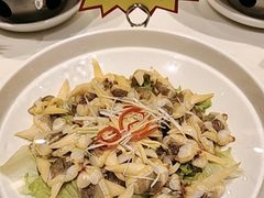 -赶海部落海鲜城(海阳路店)