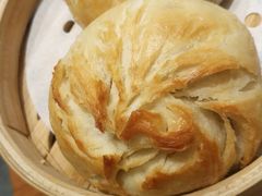 烤破酥包-云海肴·汽锅鸡·云南菜(广安门天虹店)