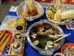 经典锅底-马路边边串串香(苗栗路店)