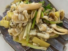 -鹏城人家海鲜酒家·23年老字号(较场尾店)