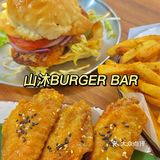 深夜肚子饿！？闺蜜带我吃汉堡 发现这家好吃的汉堡吧