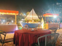 -亚龙湾希尔顿自助餐厅·海鲜·烧烤·沙滩BBQ·现场乐队