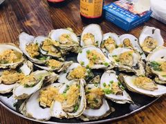 -三亚火车头万人海鲜广场