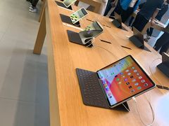 -Apple零售店(华贸购物中心店)