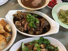 -黄亚细肉骨茶(仰光路店)