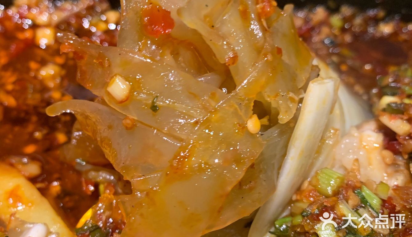 很久没吃过烤鱼了，点了鱼香味，还点了个火孔饭