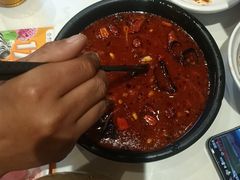 -渝是乎酸菜鱼·川渝小炒(新世界百货望京店)