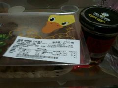 -周黑鸭(郑州新世界百货店)