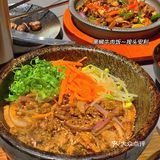 这里烤肉也就亿点点好吃～按头安利[胜利][胜利]