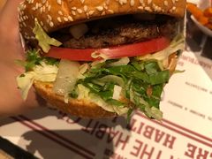 -The Habit Burger Grill 哈比特汉堡(复兴soho店)