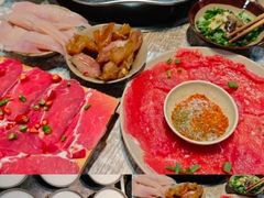 -渝嘴小老弟老火锅(华新村店)