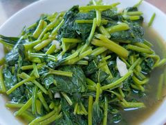 -芦茨金富饭庄·25年老字号·专做稻草鸡