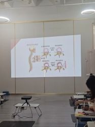 -亚太瑜伽普拉提学院