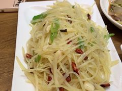 -鲁南仔·滕州炒鸡(经三路店)