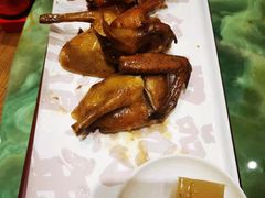 红烧乳鸽-大鸽饭(北京路店)