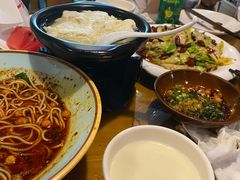 -重庆石磨豆花庄(乔庄店)