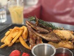 -灵意咖啡·西班牙美食(汕头金平万达广场店)