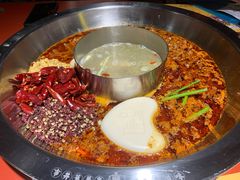 -谭鸭血老火锅(龙湖宝山天街店)
