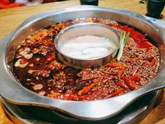 -周幺妹重庆老火锅(银泰城总店)