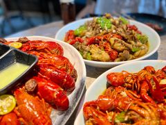 -沪小胖小龙虾(淮海中路旗舰店)