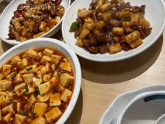 松子牛肉炒年糕-兔爸私家小厨(新北万达店)