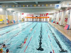 -梦翔龙湖滟澜山游泳俱乐部