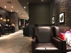 大堂-星巴克臻选(南京金茂览秀城店)