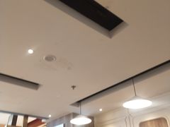 大堂-满记甜品(巴黎春天宝山店)