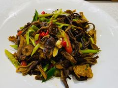 -老六杀猪菜(进乡街店)