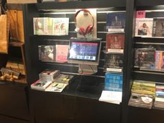 -诚品(信义店)