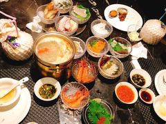-半岛翡丽海鲜自助餐厅(观风亭店)