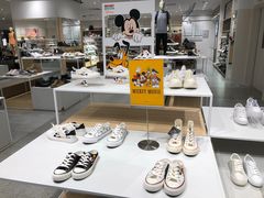 -hotwind热风(民盈山国贸店)