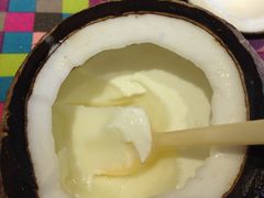 -志龙皇冠吃货椰子铺