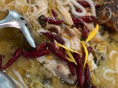 -渔语鱼酸菜鱼新川菜(来福士店)