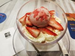 草莓慕斯-满记甜品(静安大悦城店)