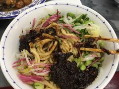 肉丁小碗干炸炸酱面-海碗居(牡丹园店)