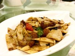 鲜笋炒烧肉-步步高·粤北之珠海鲜坊