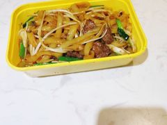 传统干炒牛河-荔银肠粉(建六店)
