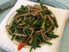 -关东风老北方菜馆(桂芳园店)