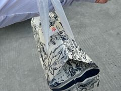 -霸王茶姬(上海恒基名人店)