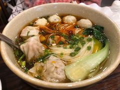 馄饨竹升面-全渔村小海鲜