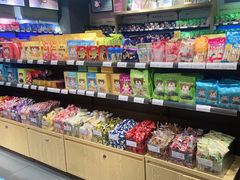 零售区-良品铺子(财富又一城店)