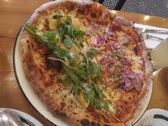 三文鱼火腿双拼披萨-PIZZA BIANCA(万象城店)