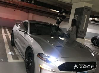 1.交通方式 到达洛杉矶之后，我们住在了机场附近