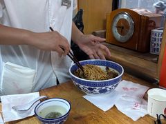 -沪西老弄堂面馆(定西路店)