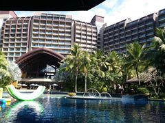 -三亚湾海居铂尔曼度假酒店