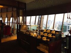 靠窗位-广州花园酒店·凌璇阁旋转餐厅CAROUSEL360