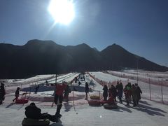 -荣盛康旅野三坡滑雪场