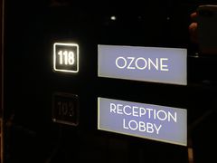 -OZONE 顶楼酒吧(香港丽思卡尔顿酒店)
