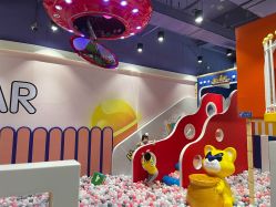 -LuckyStar幸运星家庭娱乐中心(东莞国贸店)